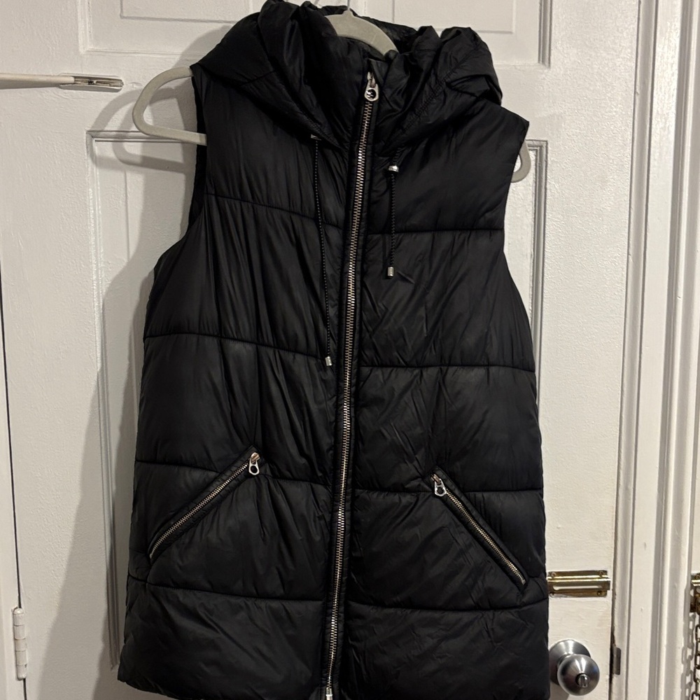 Zara Black Quilted Puffer Vest